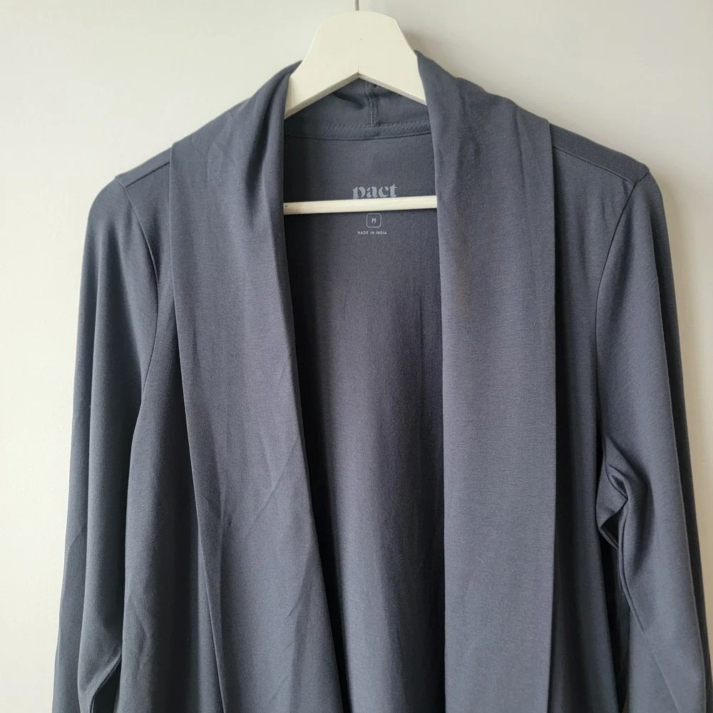 Pact women's Organic Luxe Essential Swing Cardigan size M Navy long sleeve - Picture 3 of 8